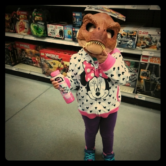 Meet your Posher, Vicky - Picture 1 of 1